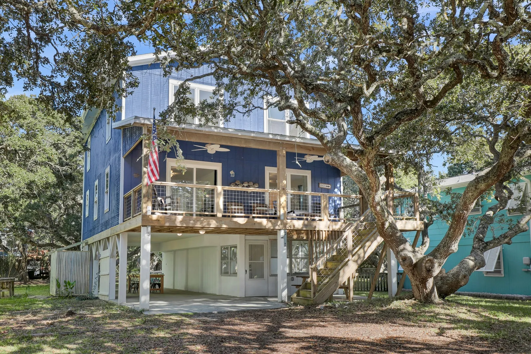 Front exterior of the Sound to Sea vacation rental in Surf City, North Carolina